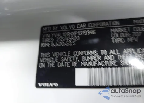 2023 Volvo Xc60 B5 Plus Bright Theme z USA, uszkodzony, nr VIN YV4L12RNXP1319346